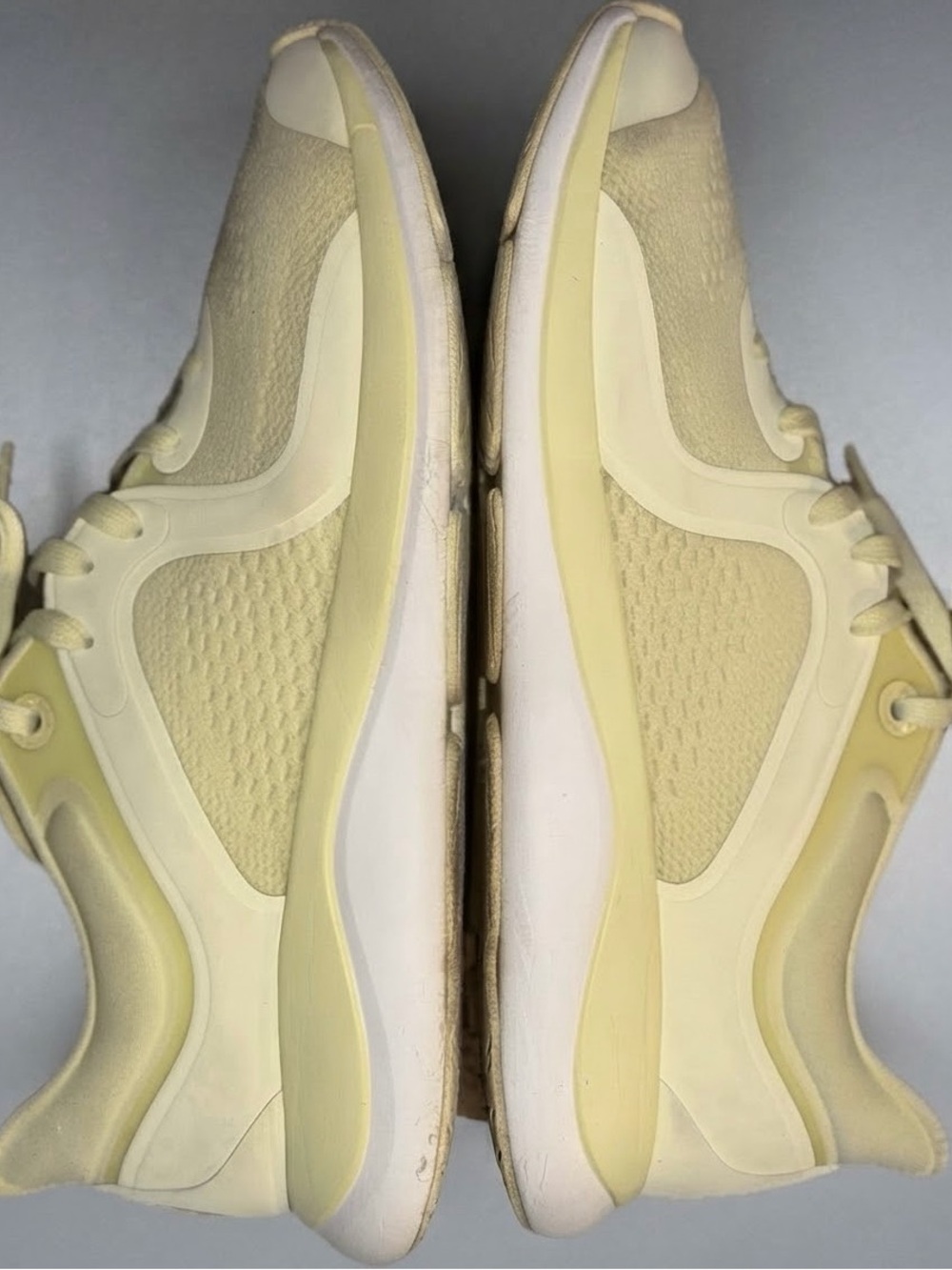 Lululemon Chargefeel Workout Running Training Shoes Lemon Yellow / Cream